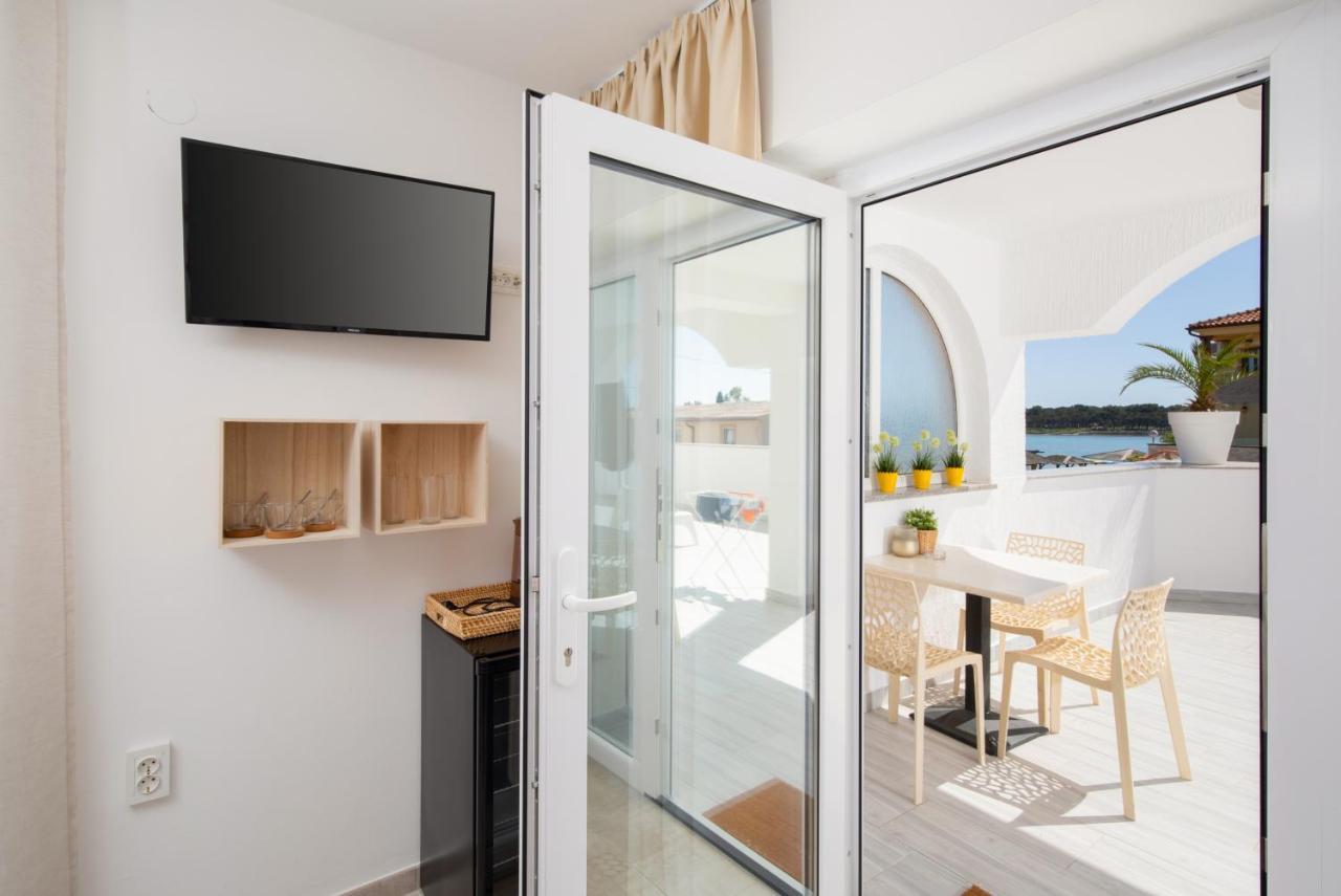 Apartments And Rooms Jakic ميدولين المظهر الخارجي الصورة