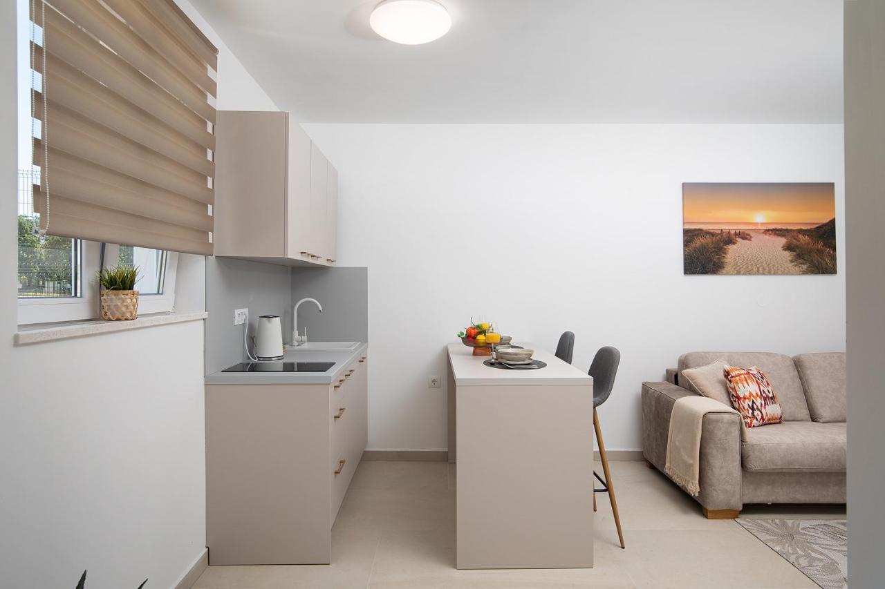 Apartments And Rooms Jakic ميدولين المظهر الخارجي الصورة