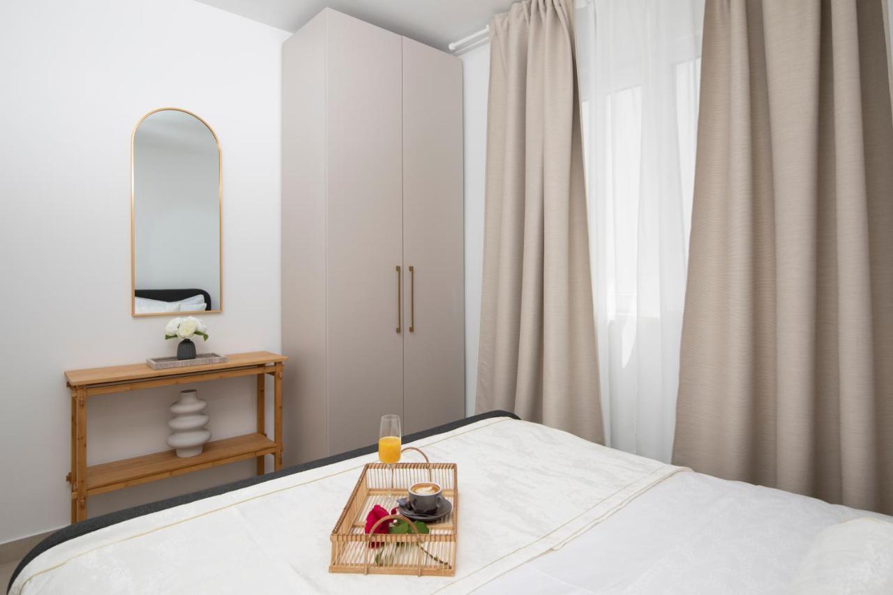 Apartments And Rooms Jakic ميدولين المظهر الخارجي الصورة