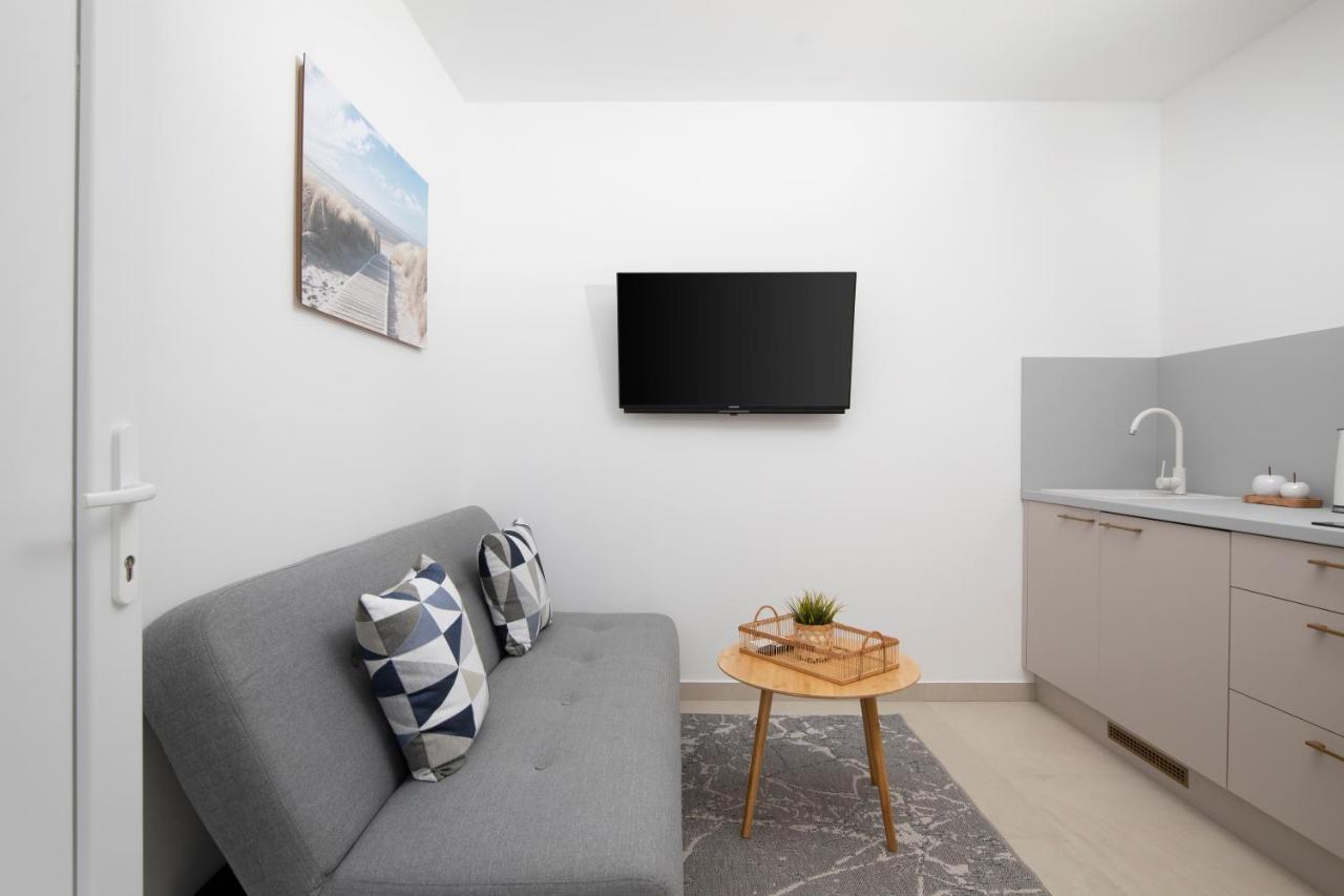 Apartments And Rooms Jakic ميدولين المظهر الخارجي الصورة