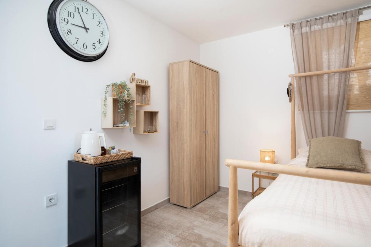 Apartments And Rooms Jakic ميدولين المظهر الخارجي الصورة